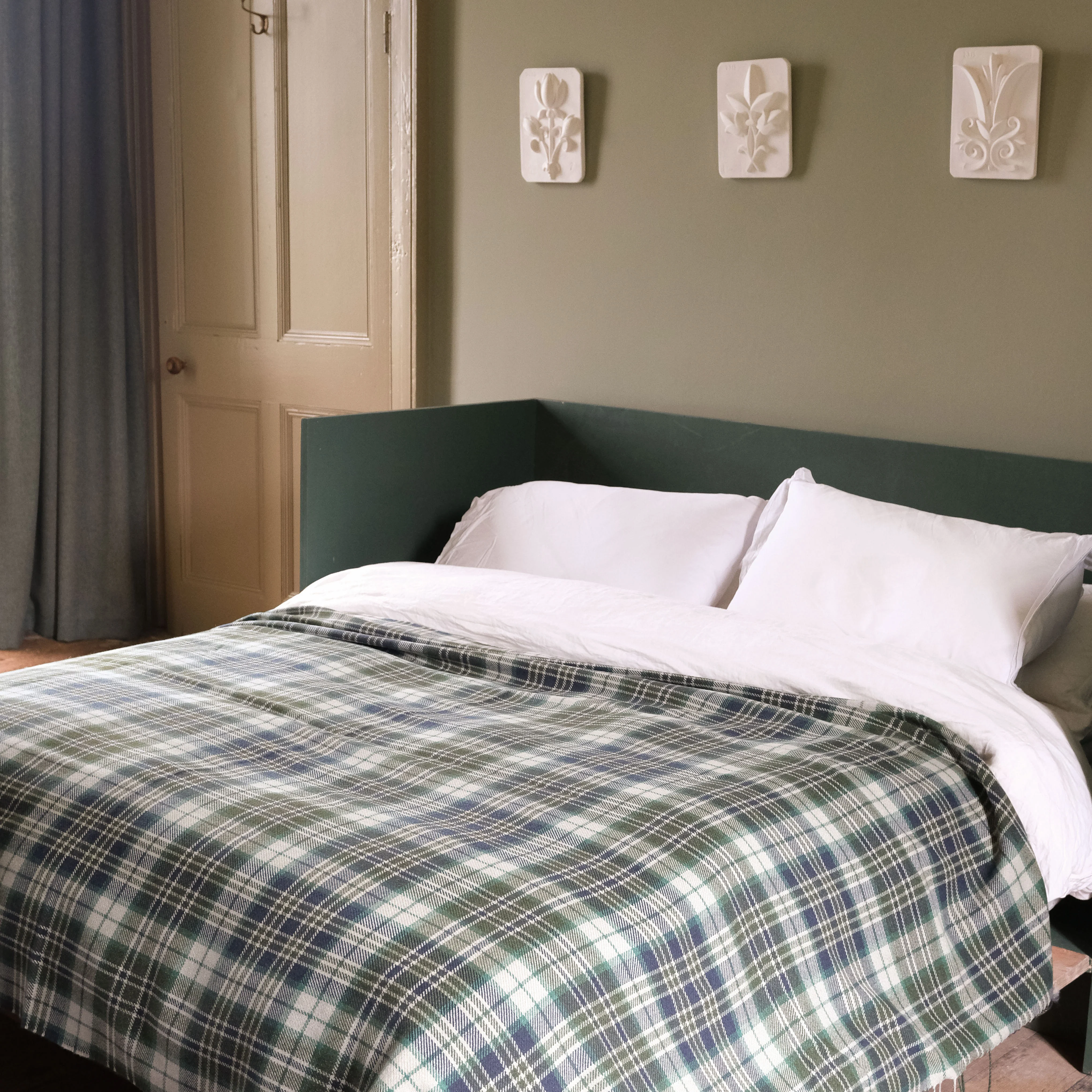 Alastair Stewart Wool Cotton Throw - Image 2