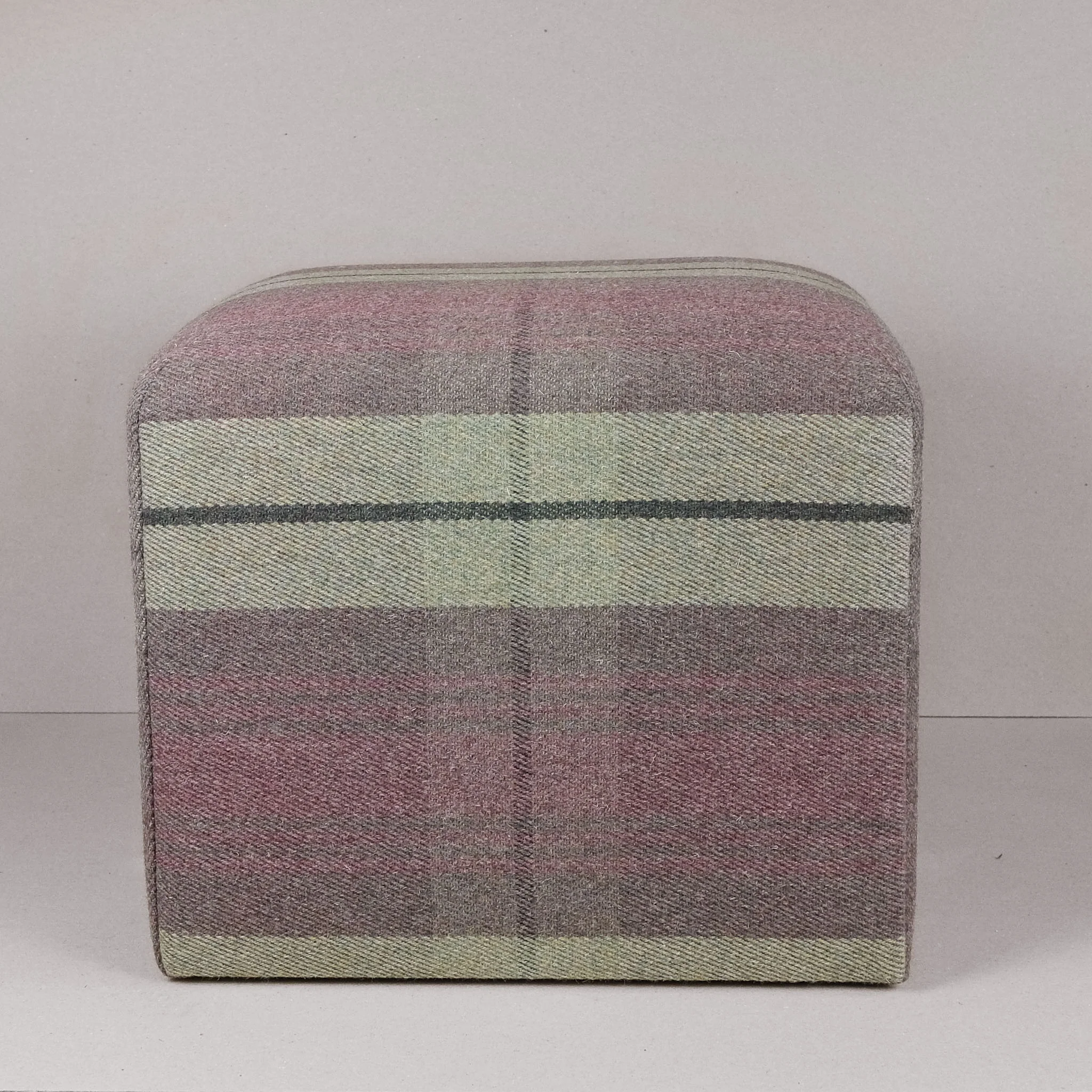 Cawdor Carpet Cube - Image 2