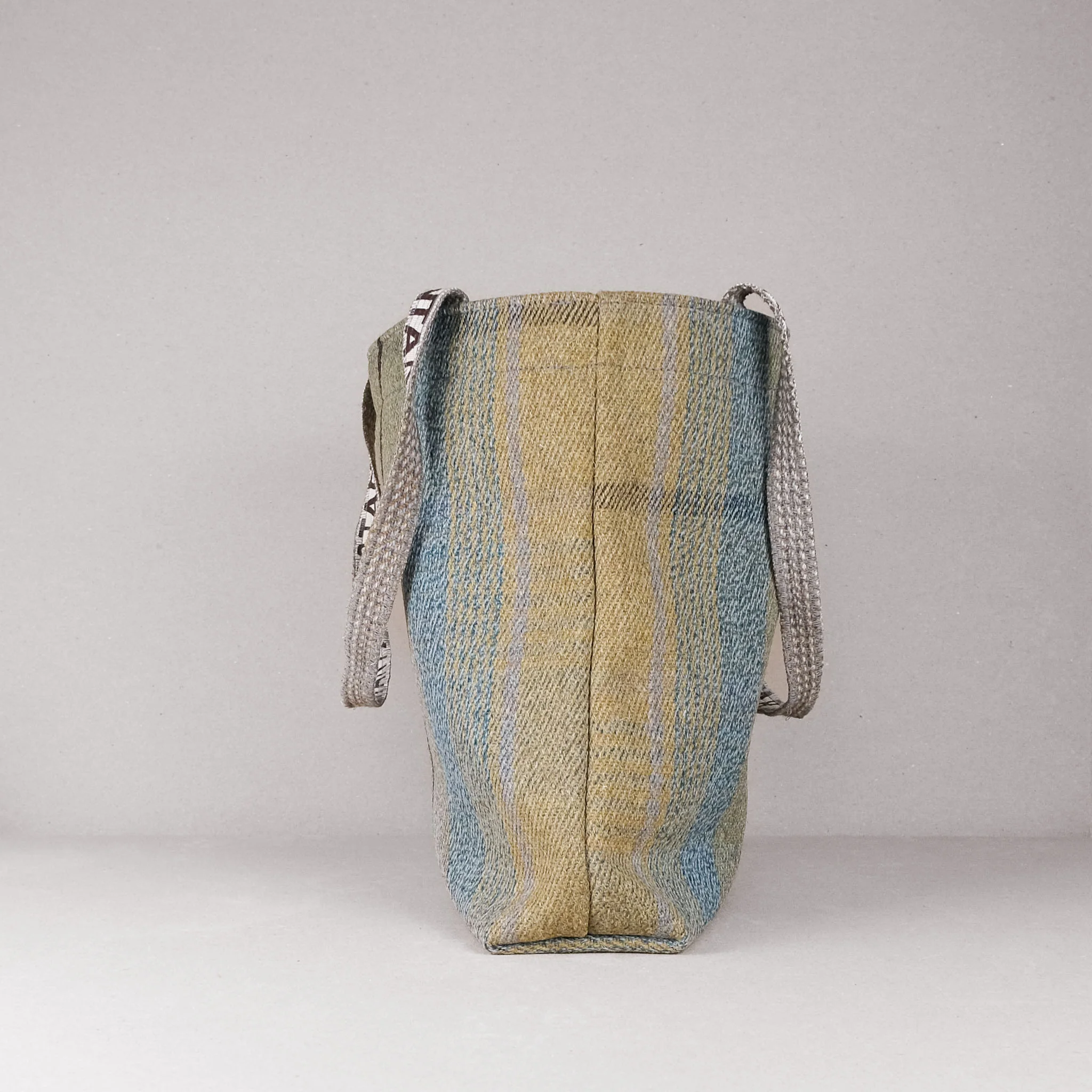 Duncan Macgillivray Carpet Bag - Image 2