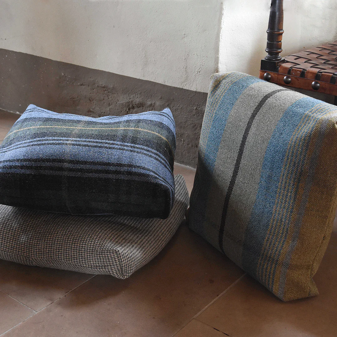 Duncan Macgillivray Pet Bed - Image 2