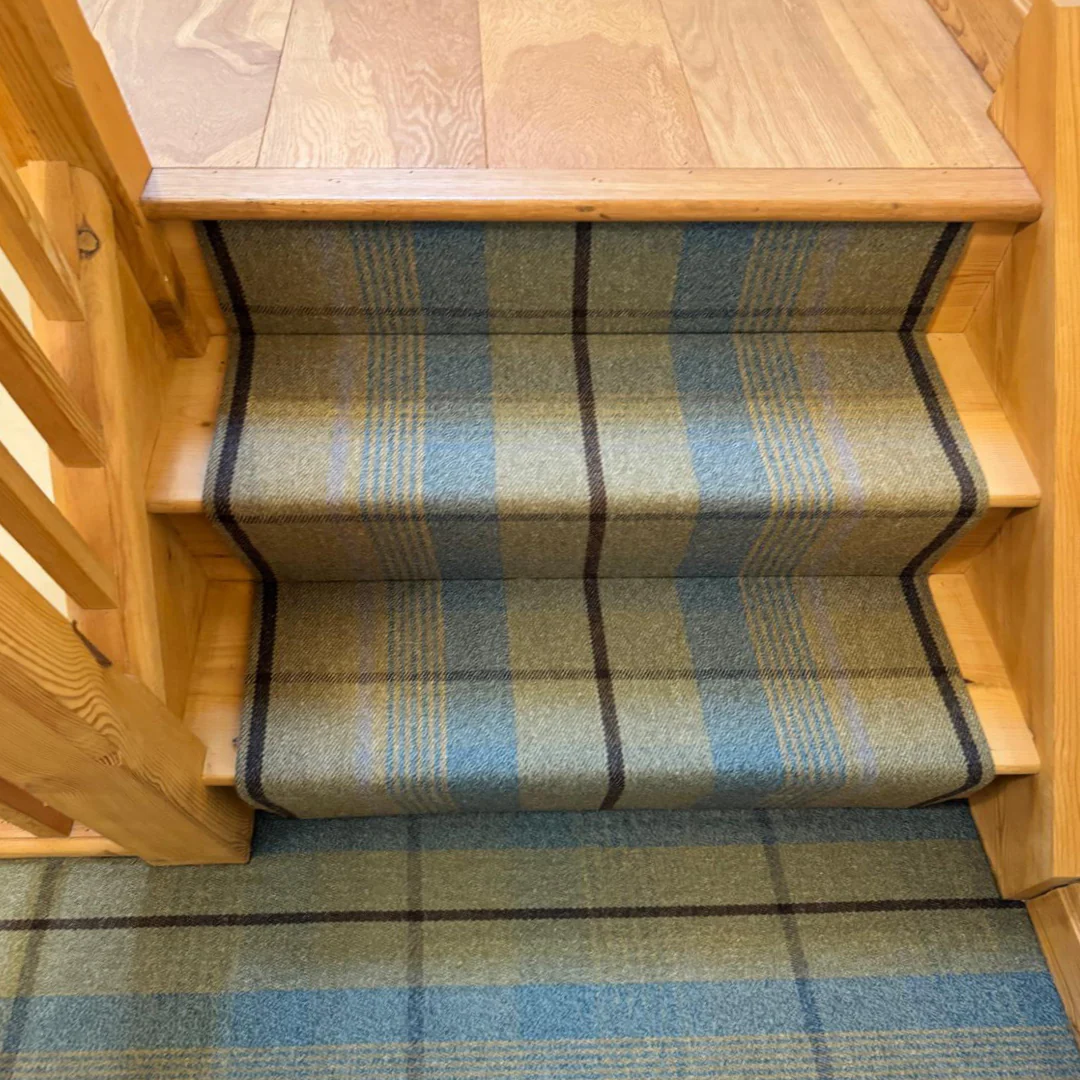 Duncan MacGillivray Wool Carpet - Image 5