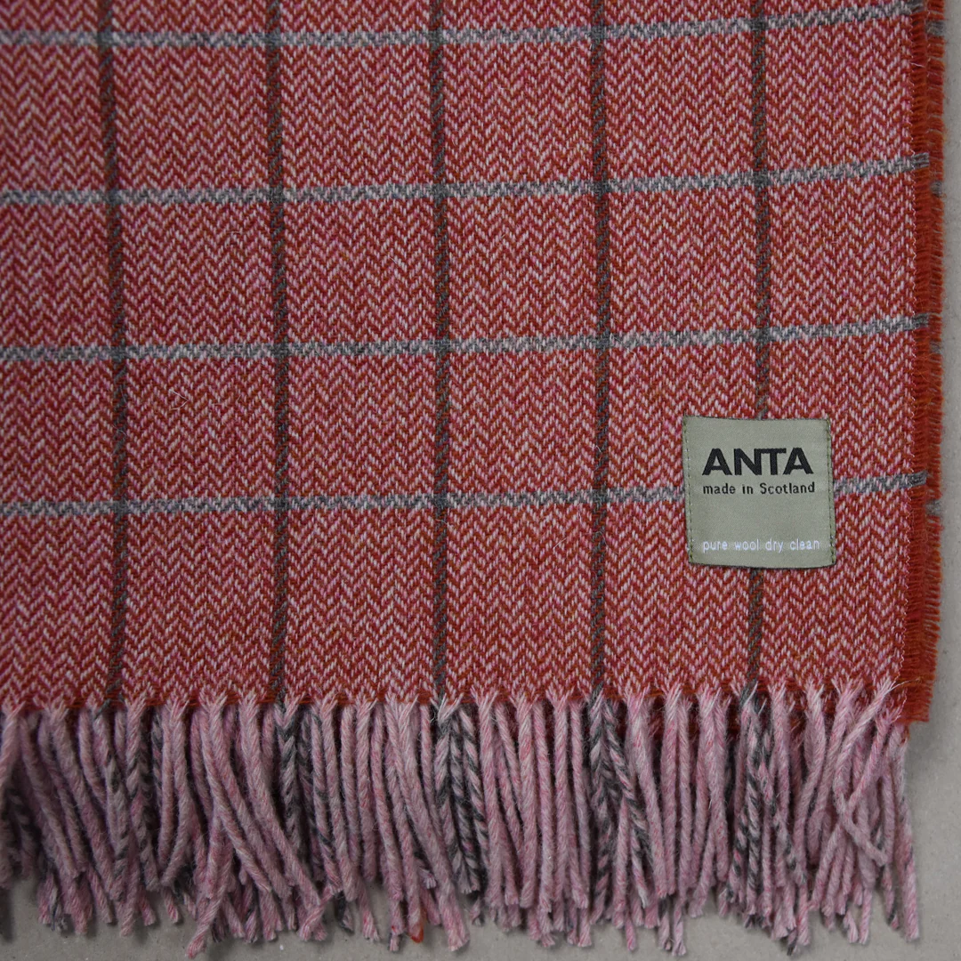 Embo Scottish Lambswool Throw - Image 2
