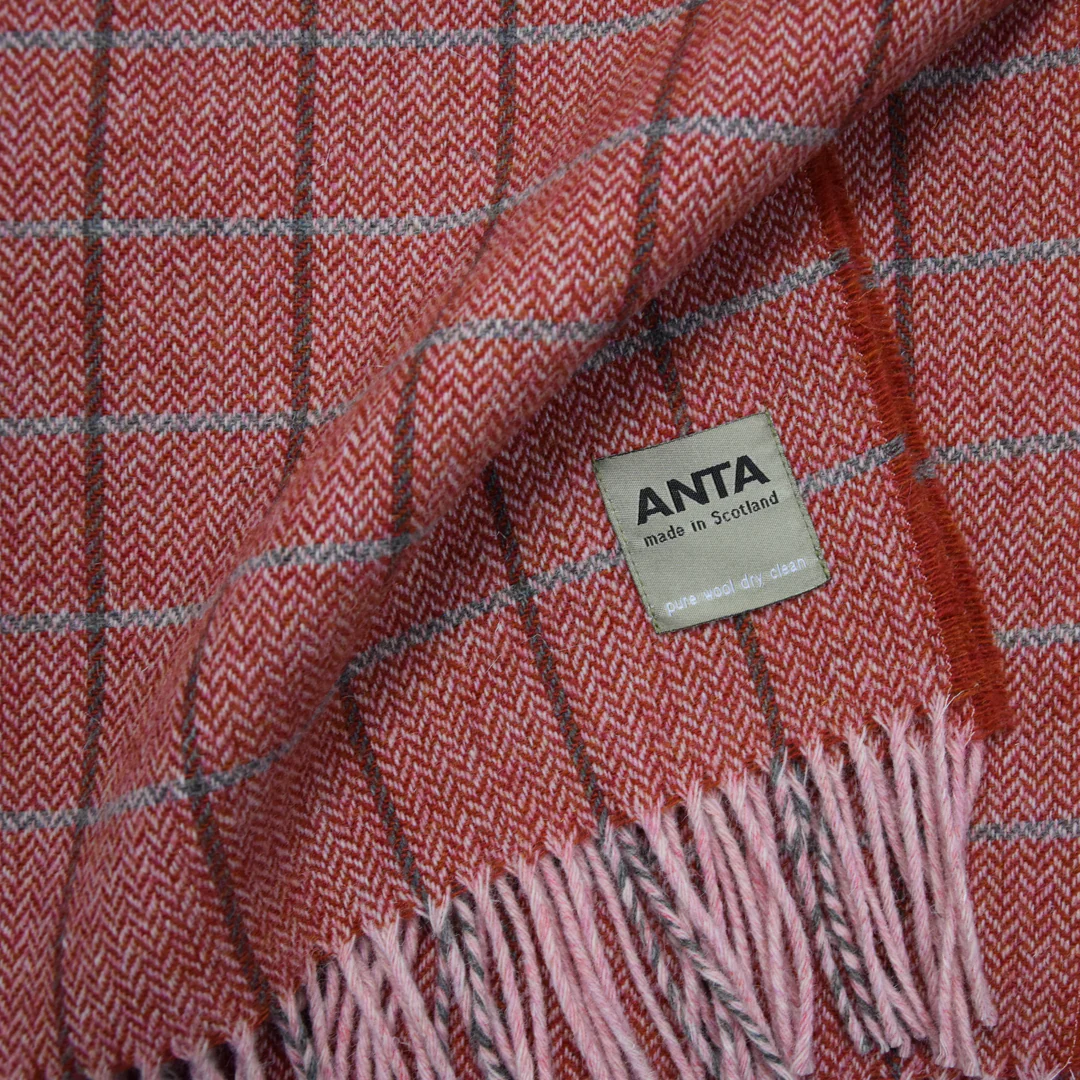 Embo Scottish Lambswool Throw - Image 3