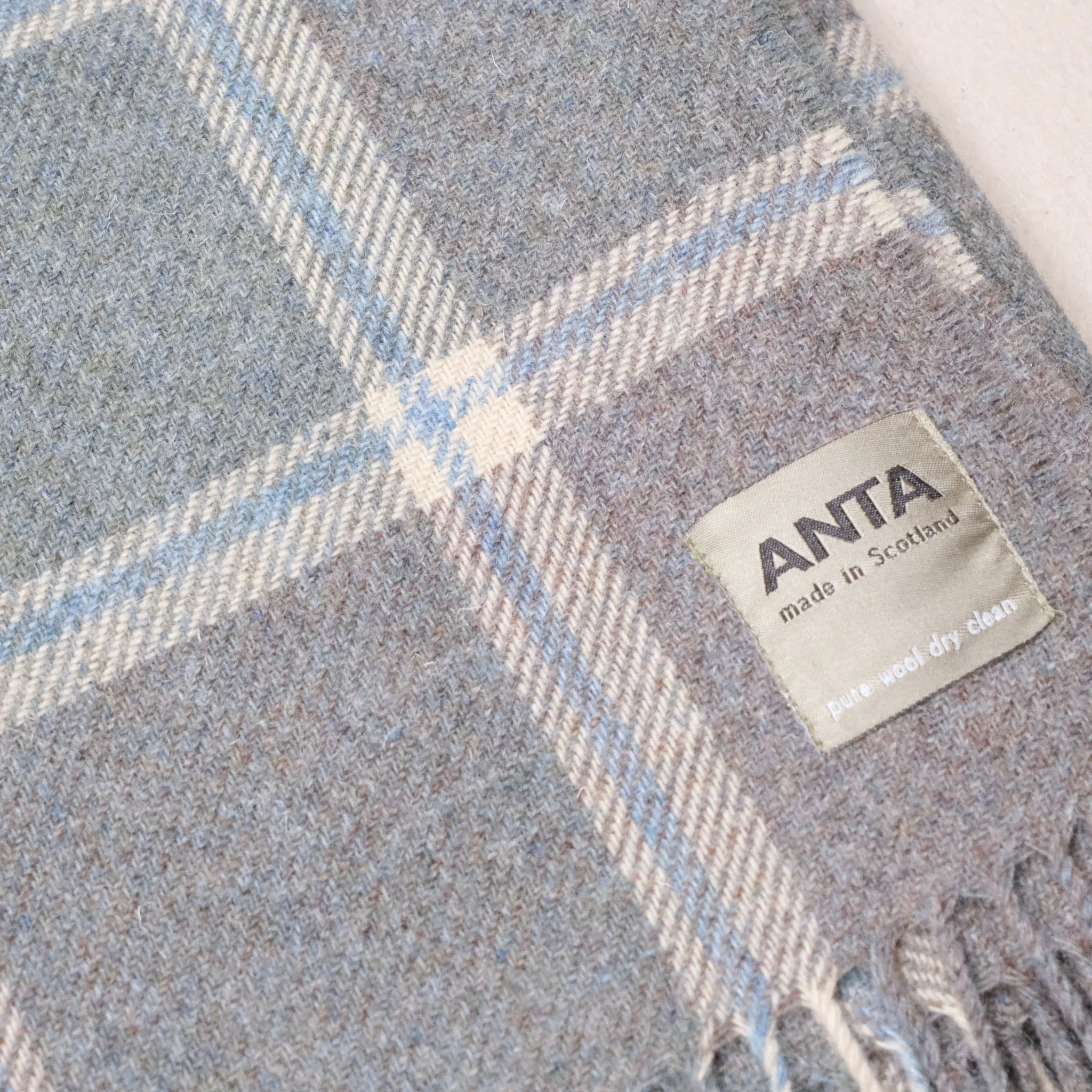 Gordon Brown Scottish Lambswool Throw - Image 3