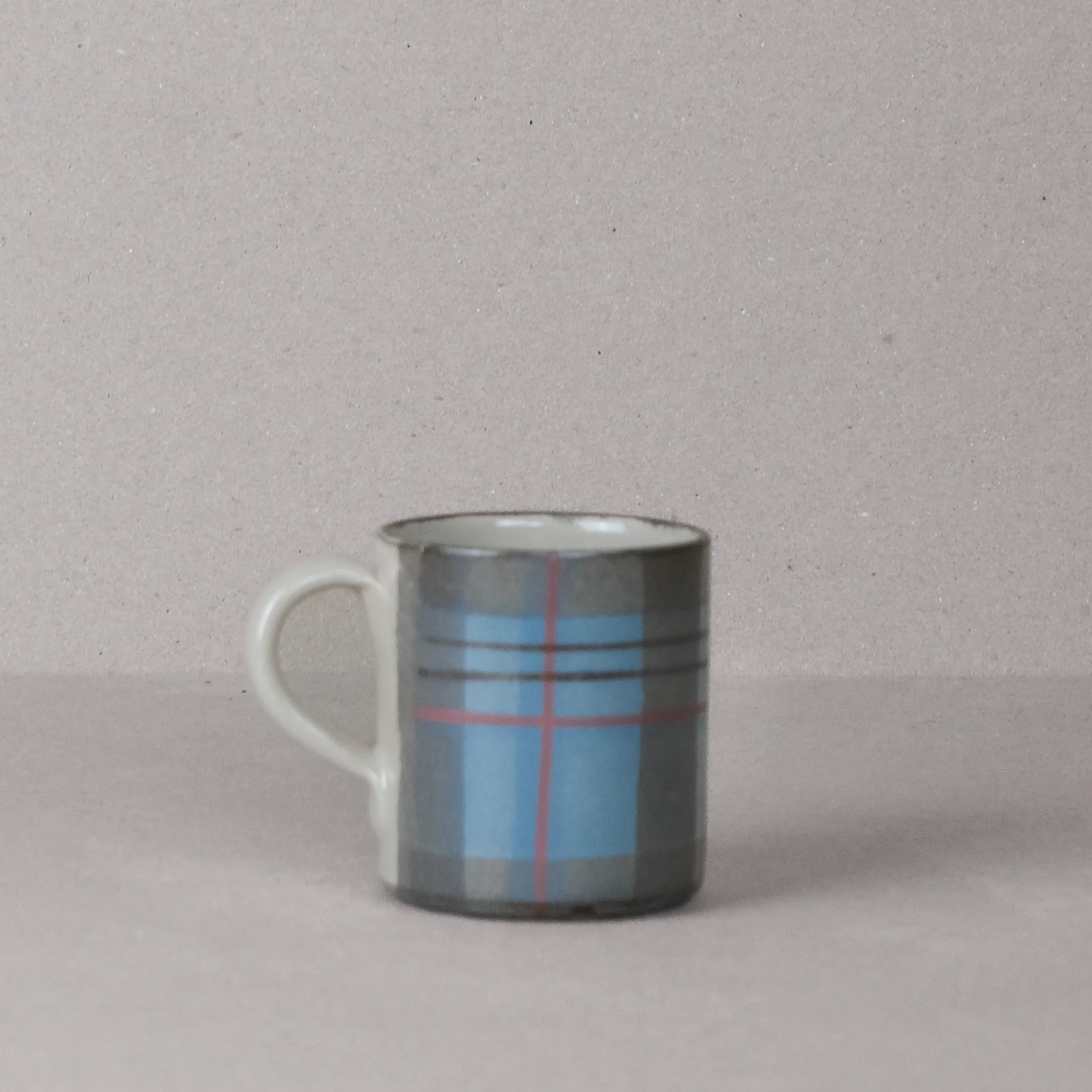 Isobel Anderson Medium Mug - Image 3