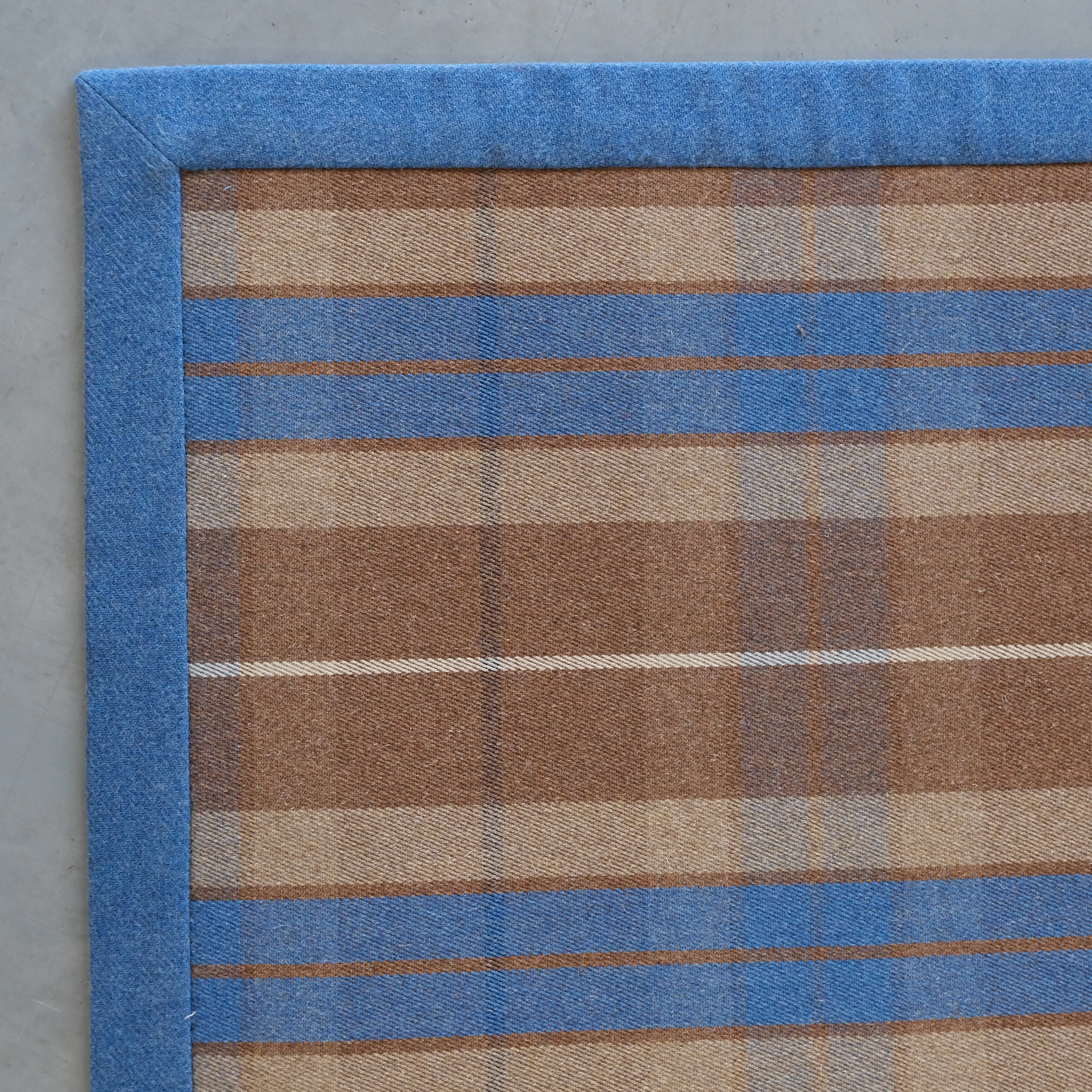 Jamie Fraser Runner - Image 3