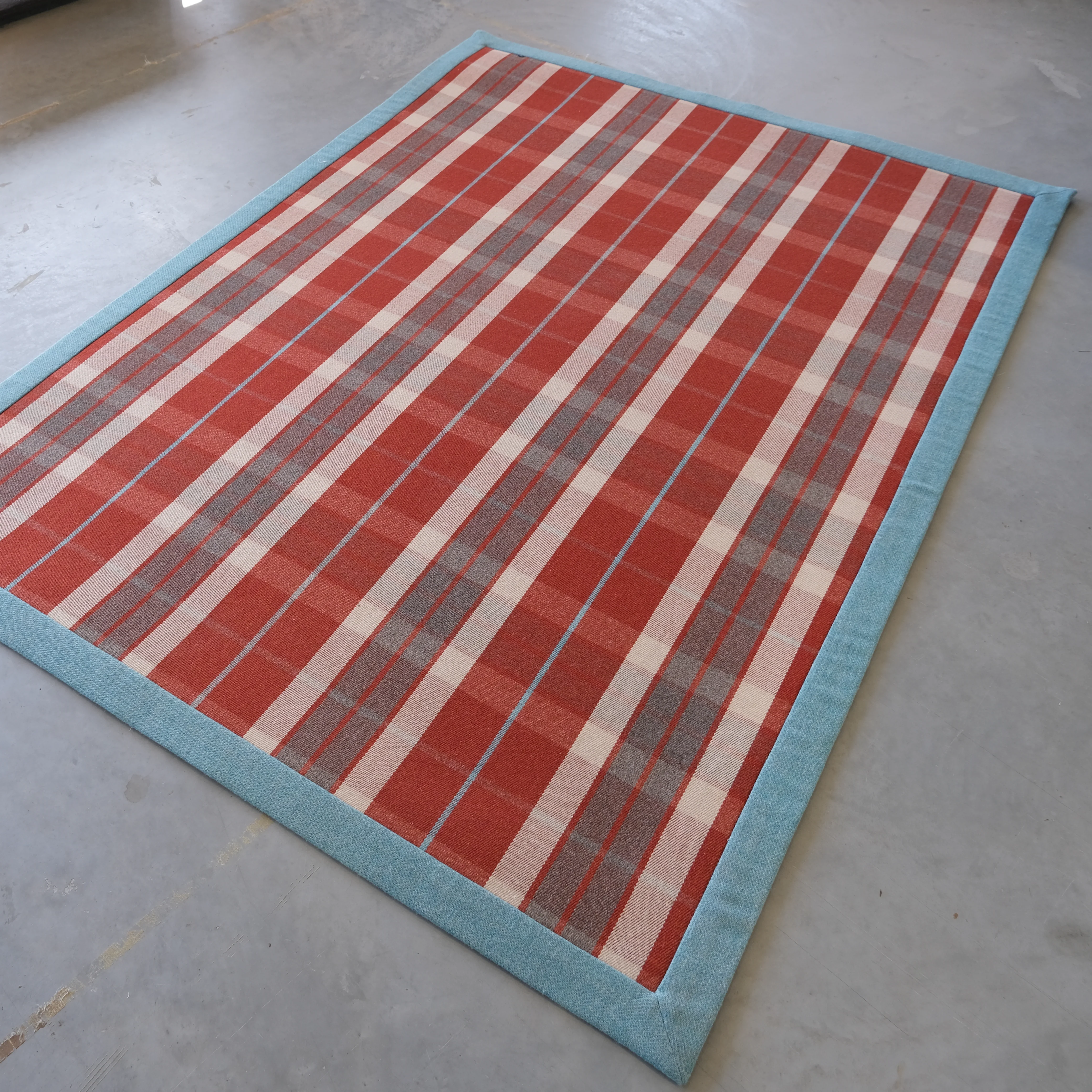 Mary Fraser Large Rug - Image 4