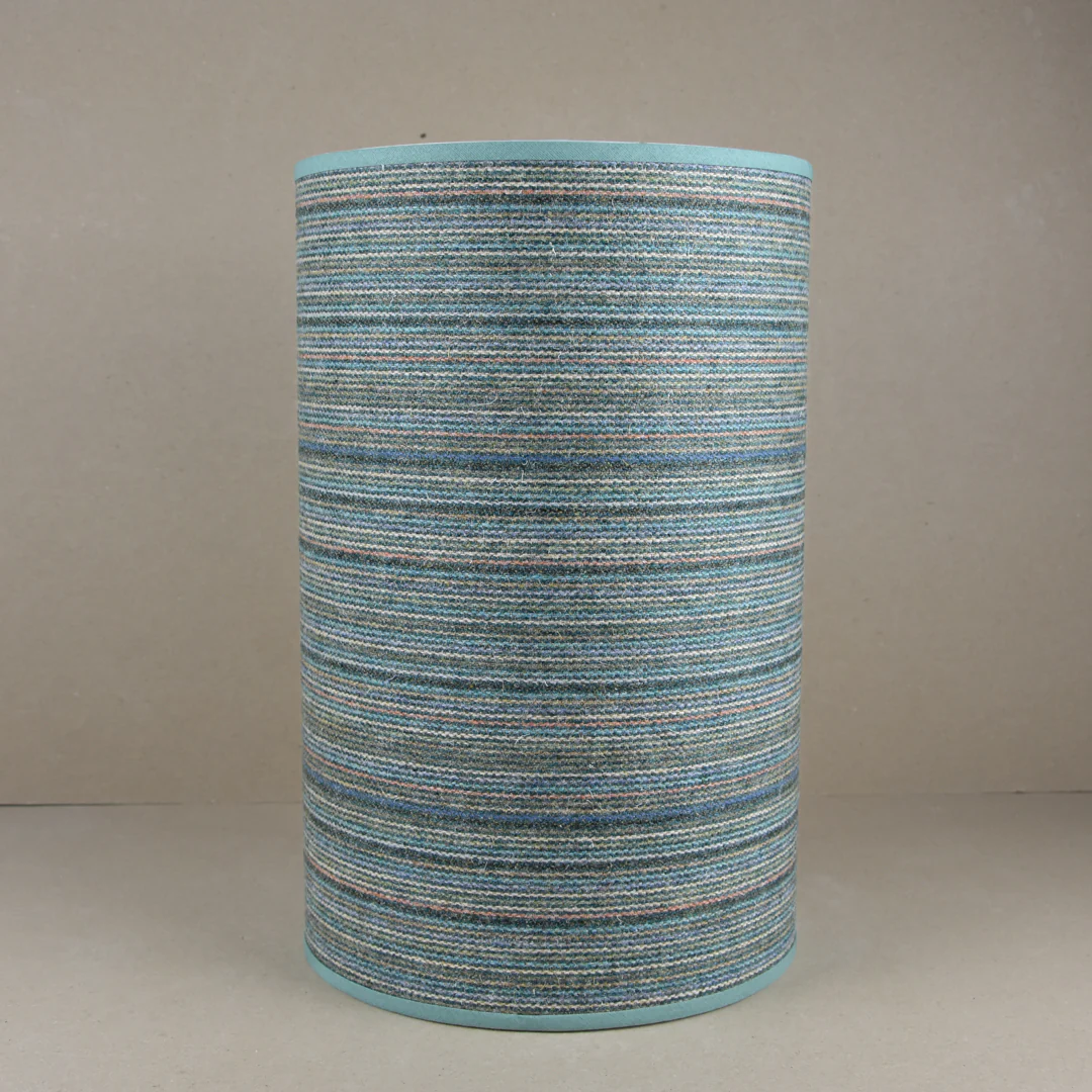 Medium Oak Lamp - Image 7