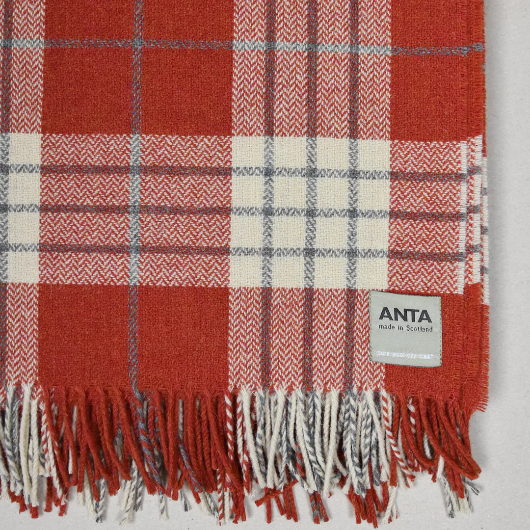 Muriel Spark Scottish Lambswool Throw - Image 2