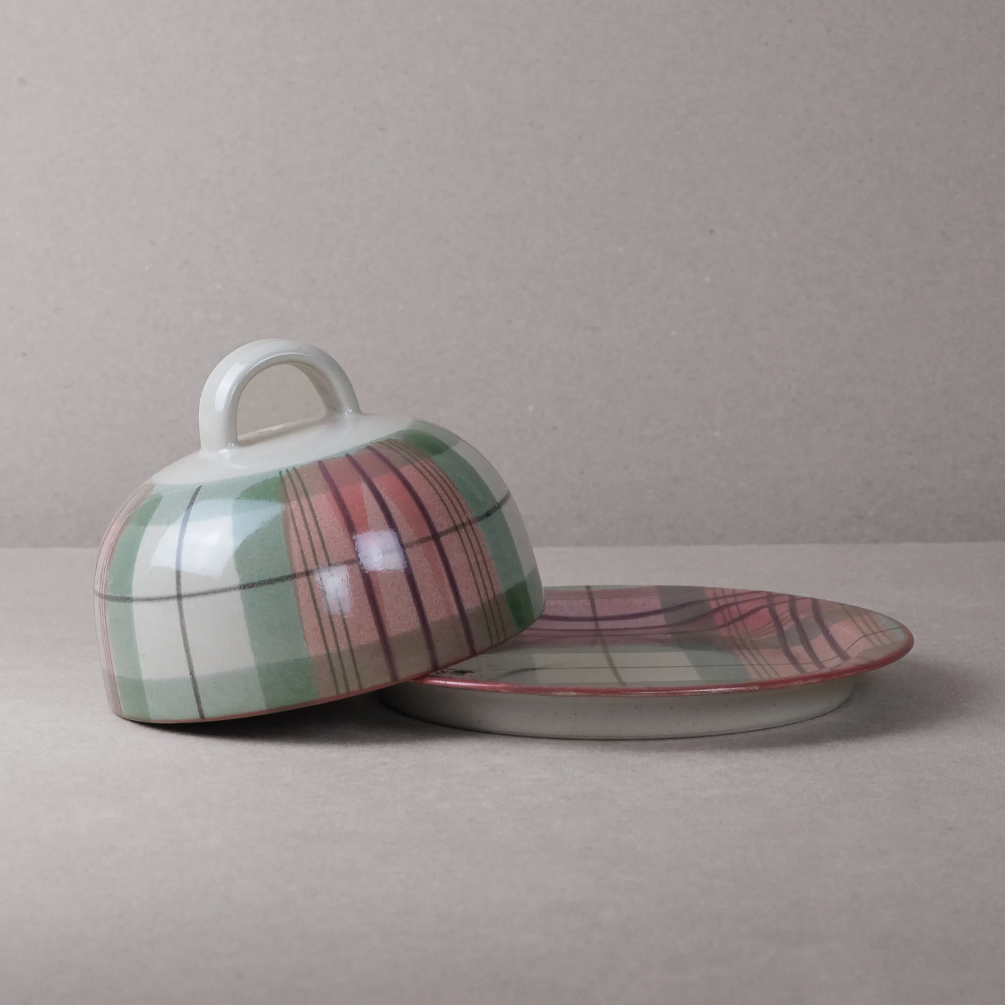 Ochil Cheese Dome and Plate - Image 2