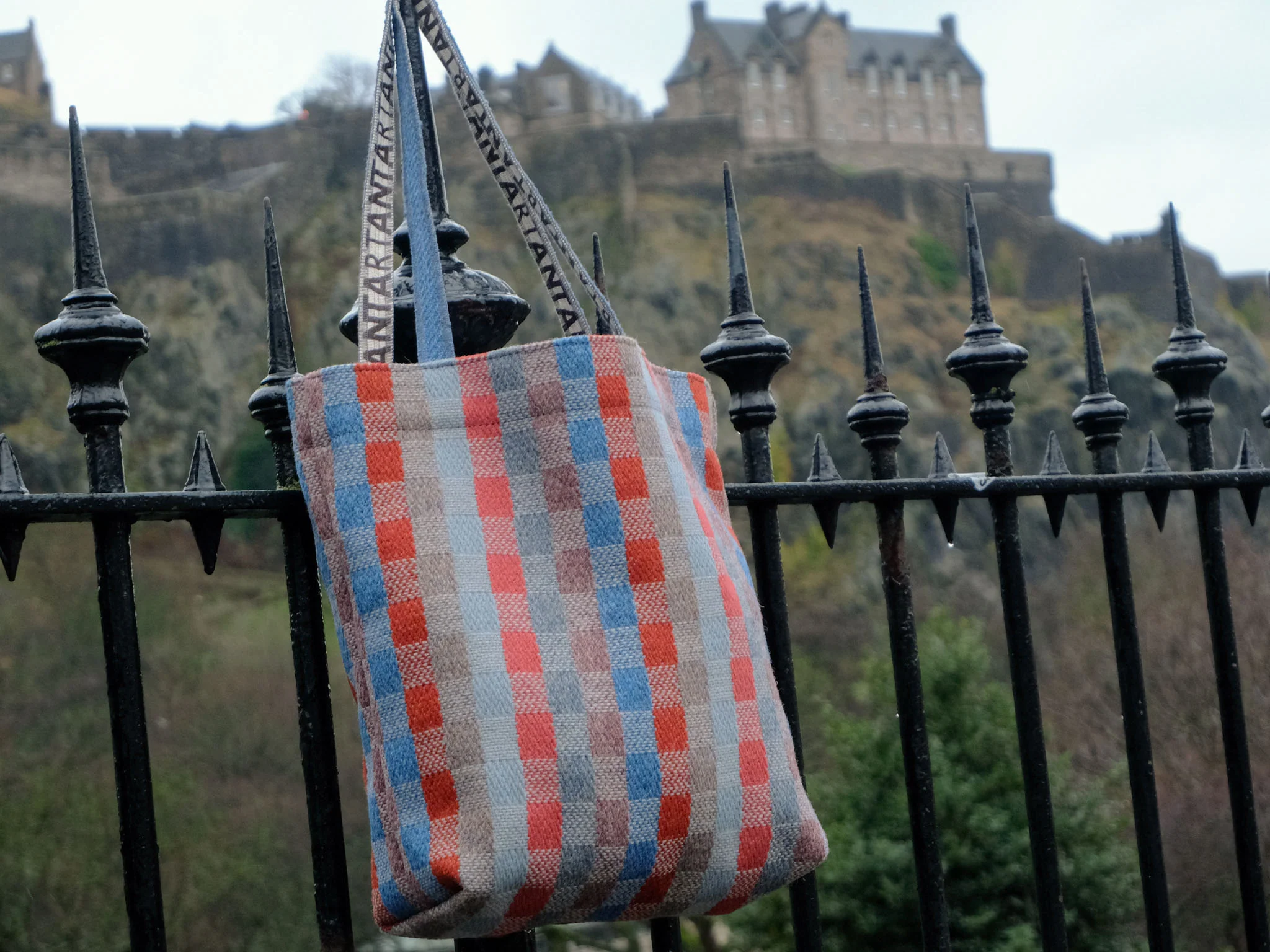 Orin Gordon Carpet Bag - Image 3
