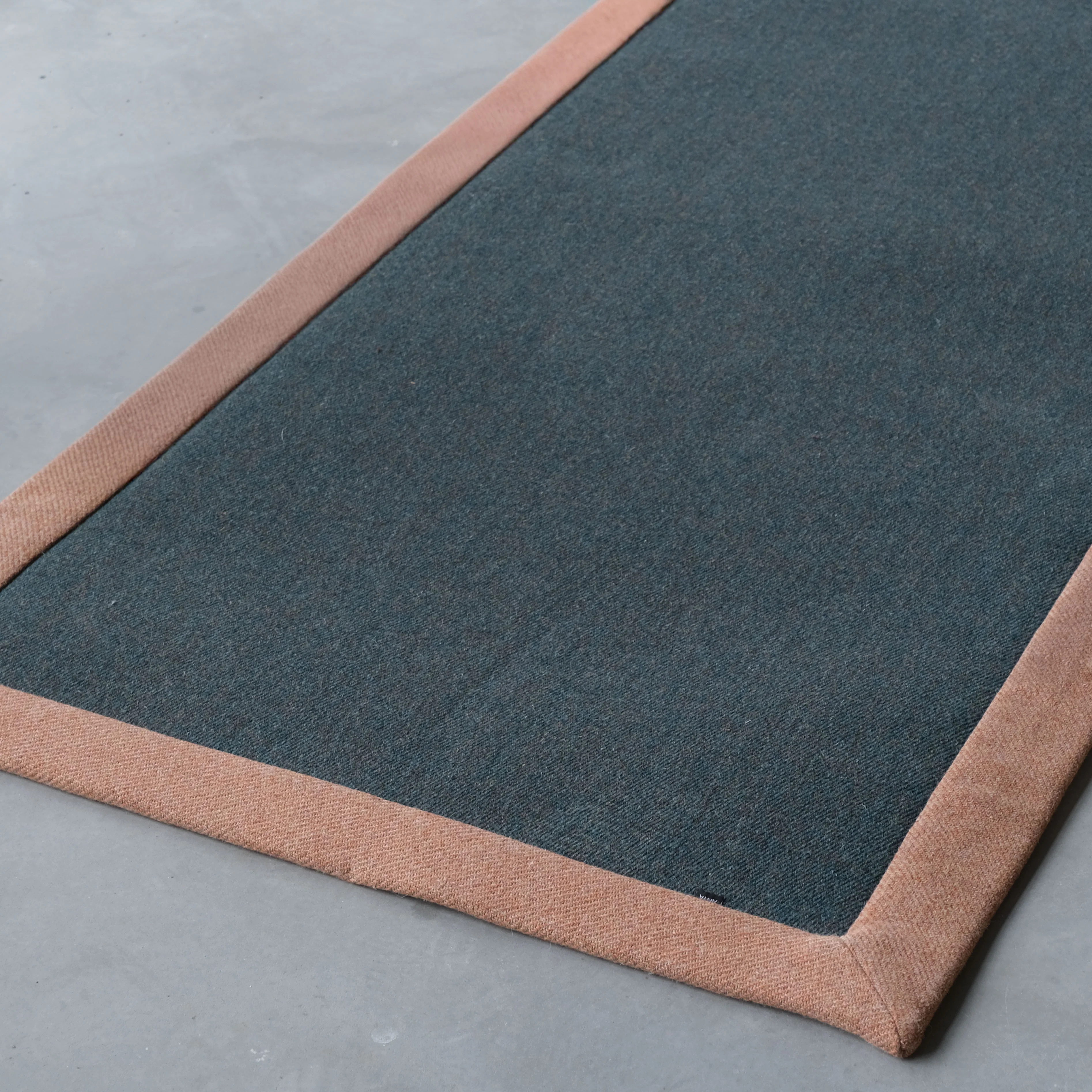 Peacock Runner - Image 2