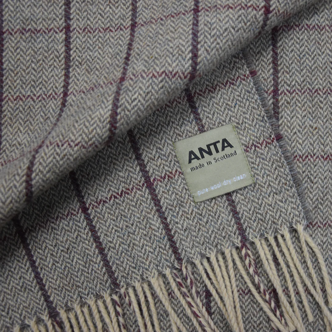 Sandwood Scottish Lambswool Throw - Image 2