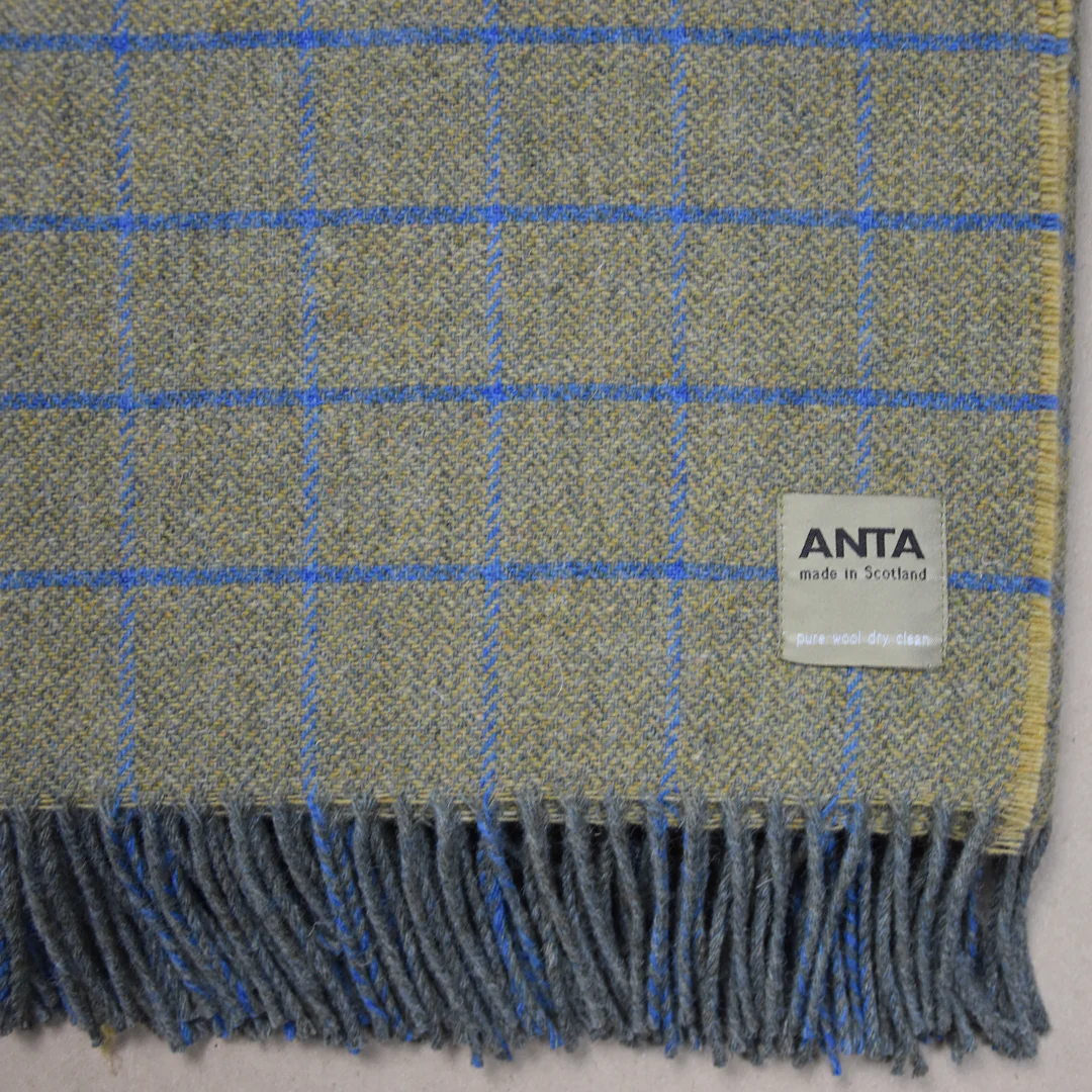 Shandwick Scottish Lambswool Throw - Image 3